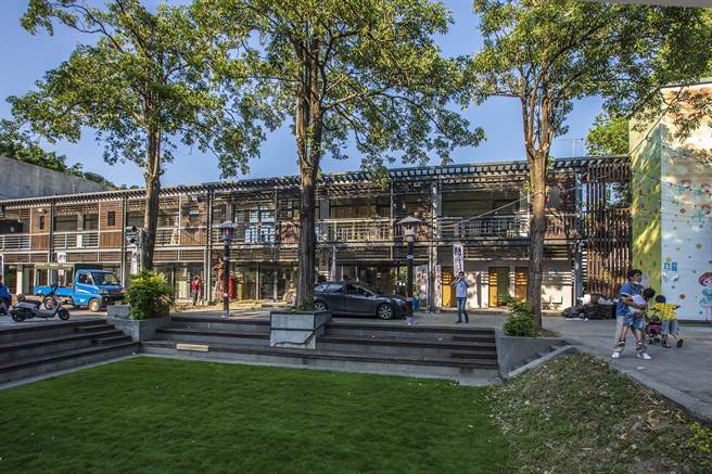 县府将竹东动漫园区转型成竹县首座原住民族产业展销中心「Wah!几散竹东」，将在9日开始试营运。（罗浚滨摄）