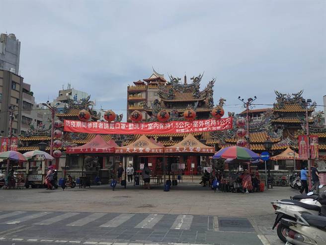 中央开放宫庙进香团，云林县北港朝天宫迎神为主、避免阵头。（张朝欣摄）