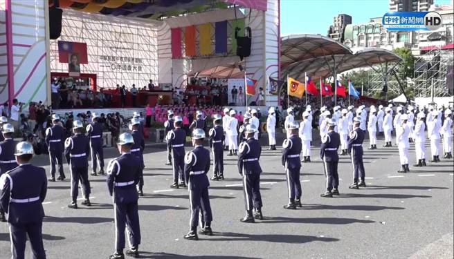 国庆大会预演精彩演出民眾抢先看。(图/取自直播画面)