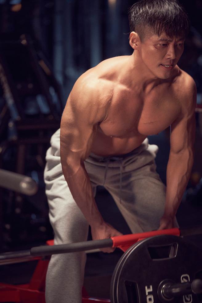 南宫珉浩克般的身材引起热议。（friDay影音提供）