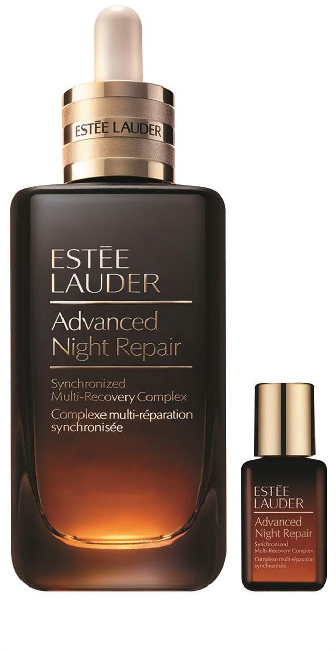 新光三越周庆夯品，ESTEE LAUDER特润超导全方位修护露巨霸容量发烧组（限量），价值1万270元、特价6500元，限量63折。（新光三越提供）