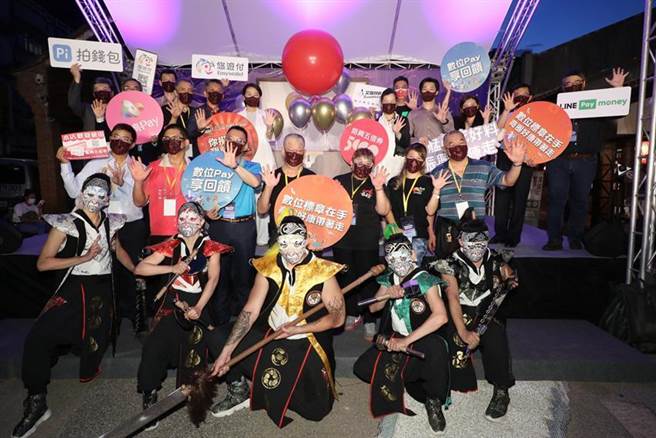 经济部举办「艋舺美食飨宴记者会」。（图／经济部提供）
