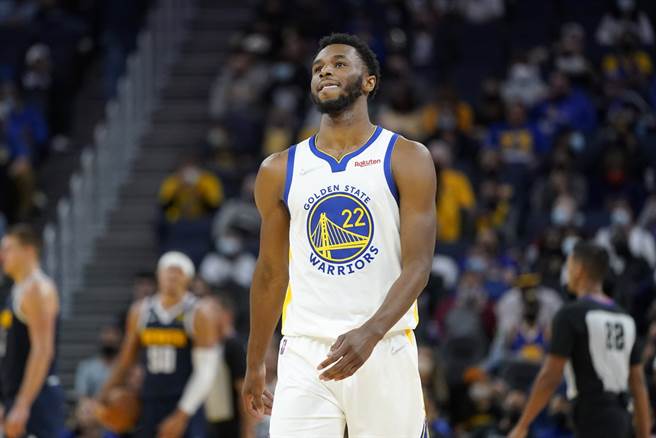 看來威金斯開始出現施打疫苗的副作用了。(美聯社資料照)