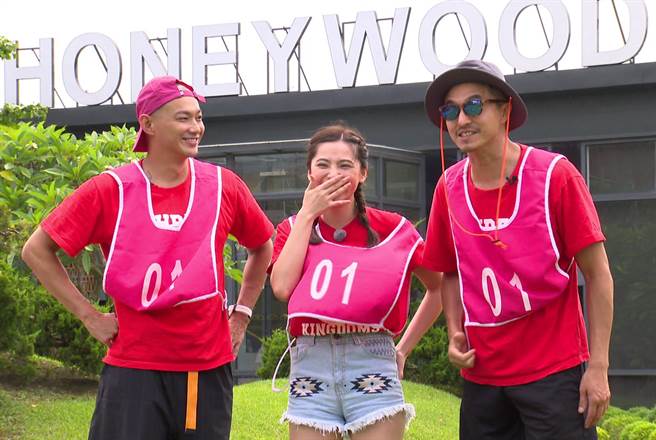 邱慧雯很害羞。（台视提供）