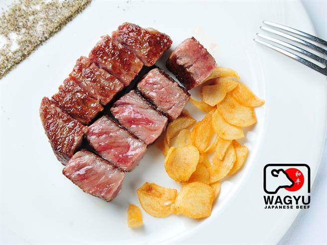 犇铁板烧极上日本和牛牛排A5。（图／品牌提供）