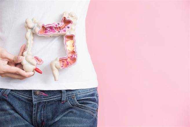 肚子咕噜叫要担心吗？十种必须重视的脾胃警讯。(示意图/Shutterstock)