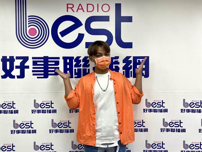 曾玮中近日推出新专辑《你讲你讲》。（好事联播网提供）