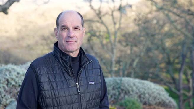 (美国学者朱里雅斯（David Julius）。 图片来源 / BBVA Foundation)