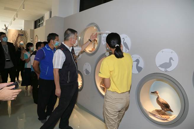 台中市副市长黄国荣出席启用典礼时表示，他是土生土长的台中人，期盼「筏子溪水文化暨环境教育馆」，让台中水利及水环境更好。（卢金足摄）