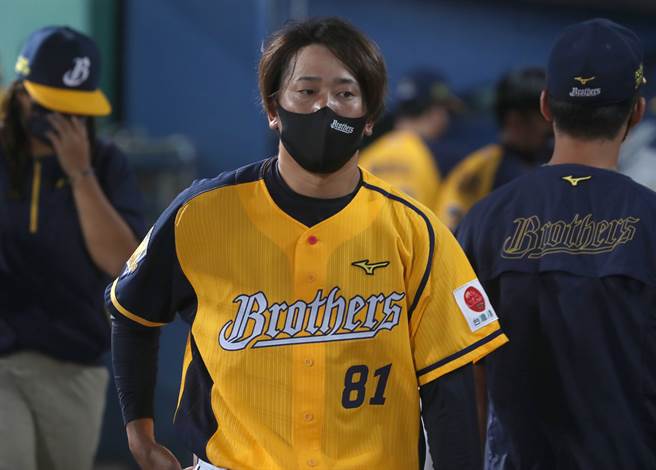 中信兄弟日籍投手高野圭佑。（郑任南摄）