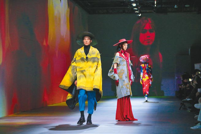 本次時裝週開幕秀在融域AMBI SPACE ONE舉行。（羅永銘攝）