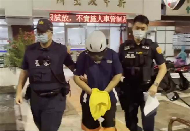 首例偽造五倍券現蹤高雄，男高調帶全家吃牛排老闆一摸就露餡。(戴志揚翻攝)

