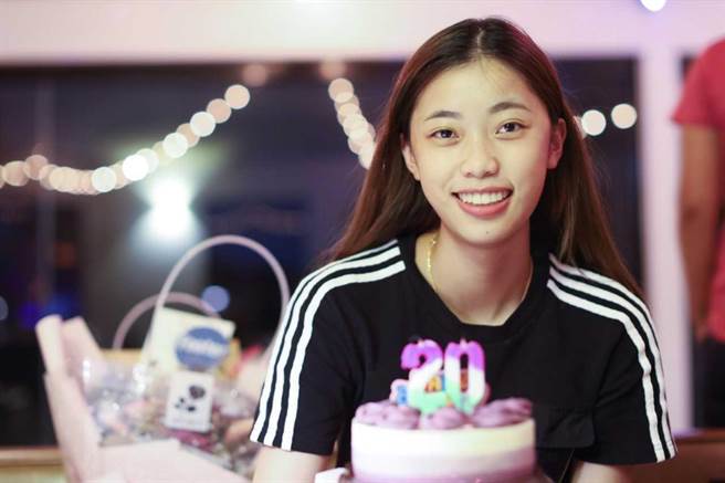 東京奧運跆拳道銅牌羅嘉翎昨(8)日慶20歲生日。（查爾斯運動行銷提供）