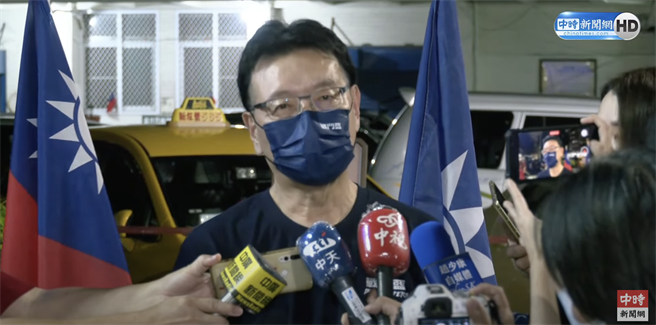 中广董事长赵少康今（9）日晚间南下高雄演讲。（截取中时新闻网直播）