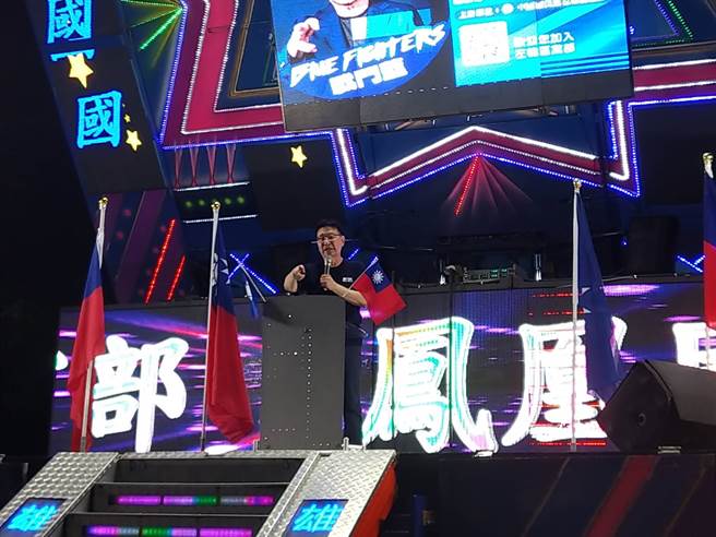 赵少康提到，中共总书记习近平今天纪念辛亥革命110周年，不可能说，一方面追思国父孙中山，一面否认中华民国，甚至还要消灭中华民国，两者是矛盾的。（记者林雅惠摄）