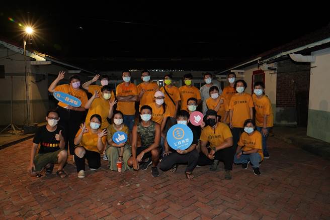 「三股旅歷」集结七股青年，一起推广在地文化与农渔产品牌。(三股旅歷提供／刘秀芬台南传真)