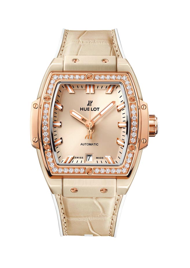 宇舶表Spirit Of Big Bang杏色陶瓷镶钻皇金款女表，74万9000元。（宇舶表提供）