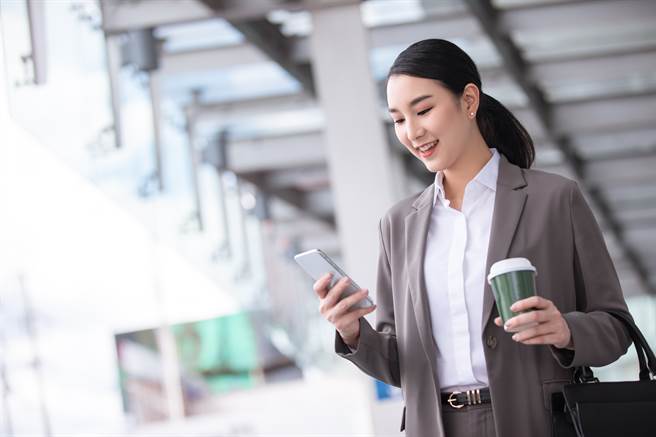 生肖屬馬、蛇、猴、雞、龍的人本周運勢暴漲，事業運、財運、桃花運都全面提升。（示意圖／shutterstock）