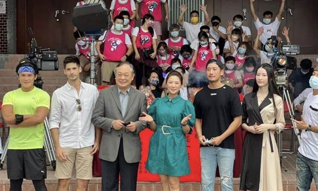 藺奕》你看電影人時尚，我看更像和尚。（愛傳媒提供）