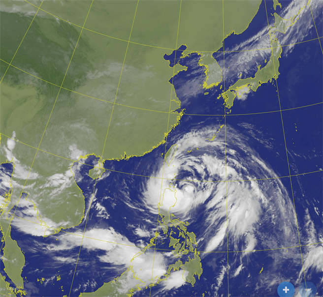 气象局表示，圆规颱风因为前期发展与暴风圈范围都相当不确定，这次投了14颗投落送，昨晚11时观测暴风半径从150上修到180公里，预报上变得更加精准。（取自气象局）