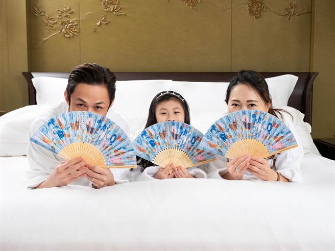 台北文華東方酒店「周末歡樂親子時光」住房專案讓家長與小朋友不僅能體驗頂級旅宿服務。（業者提供）