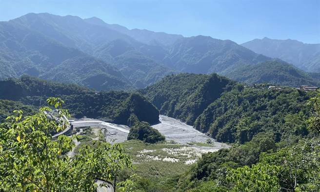 簡秀枝》多納部落之行 療傷止痛再出發。（愛傳媒提供）
