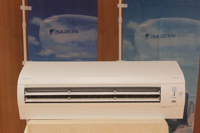 和泰兴业股份有限公司（DAIKIN大金空调总代理）捐赠30台冷暖空调给新北市14校特教班级，每间教室将装设2台。（陈慰慈摄）