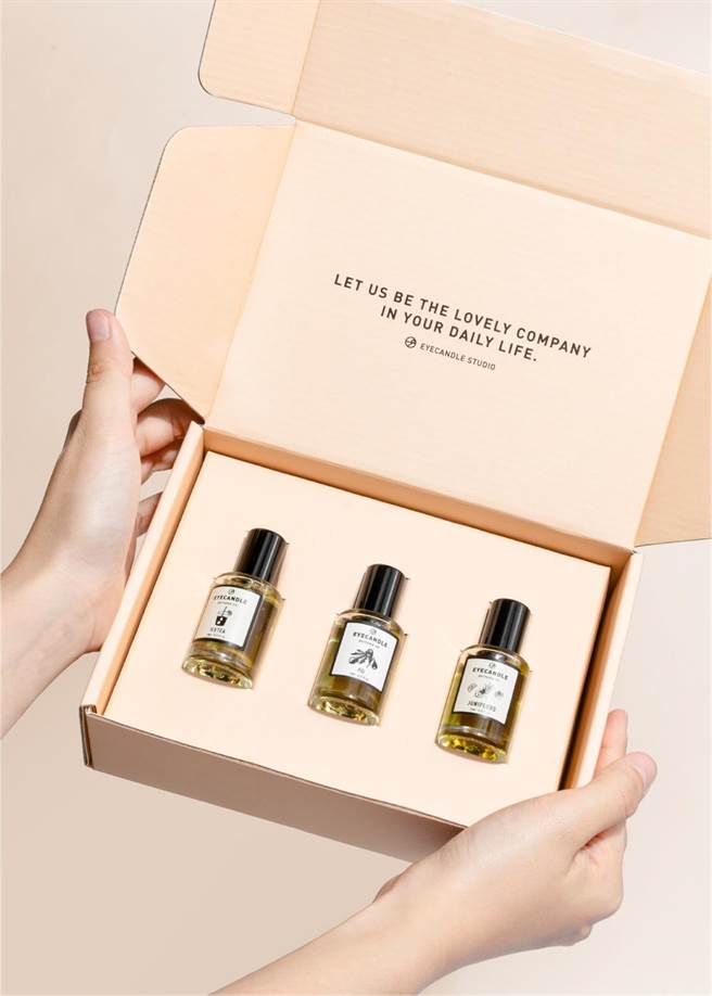 eye candle studio 滚珠香水礼盒秋，1680元。（Pinkoi 提供）