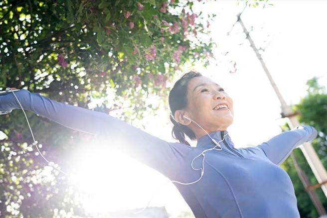 全球人寿建议击败孤独老的3+1秘诀。业者提供