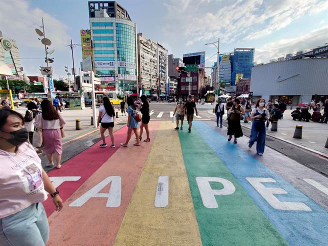 外界關心疫情警戒何時降級，對此醫療應變組副組長羅一鈞指出，不明感染源的認定會排出舊案，相關的評估細節還需要內部討論。（圖／示意圖，記者黃世麒攝影）