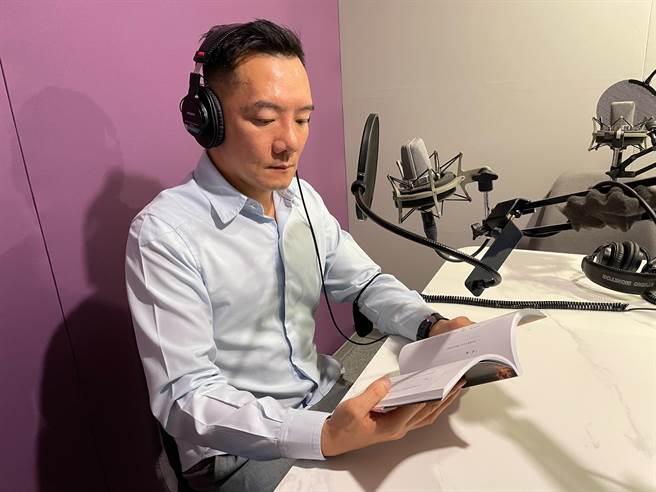 田定豐推出podcast節目「安眠書店」。（混種時代提供）