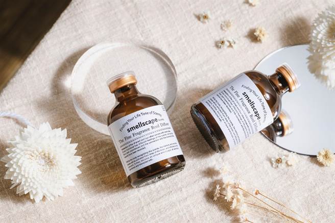 smellscape山中細雨 手工香氛擴香瓶。（Pinkoi提供）