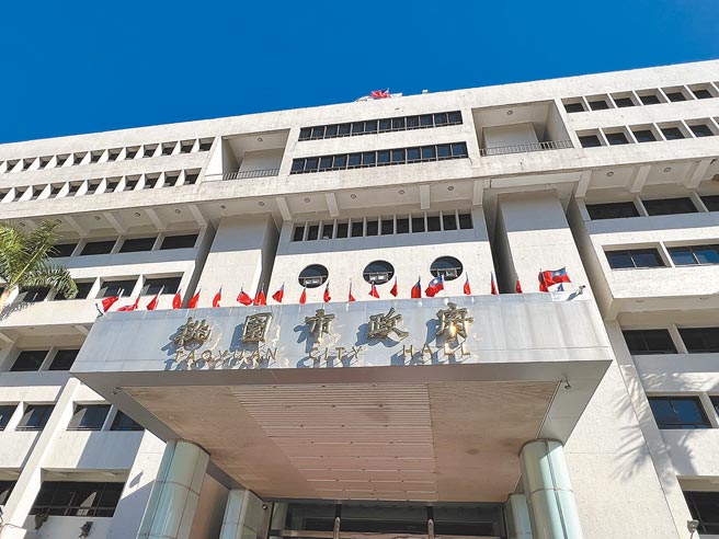 桃园市政府553位工友 ，明年元旦起比照公务员享有健康检查补助。（蔡依珍摄）