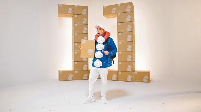 阿达为电商双11活动打造新歌〈帅的事在24〉。（我的青春有限公司提供）