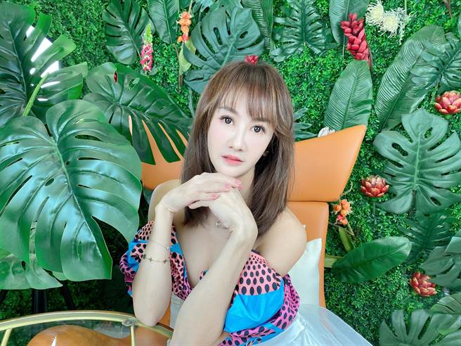 王宥忻立志成为台版欧普拉，透过直播节目提供大家每周一小时的学习之旅。（固力狗娱乐提供）