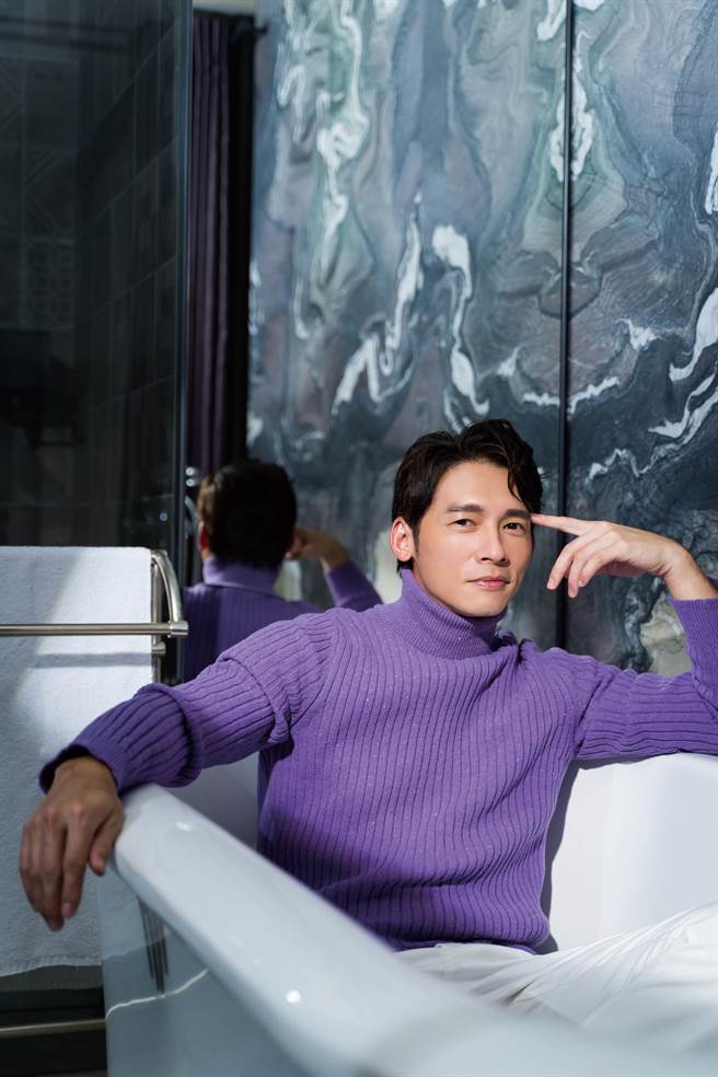 温升豪为新戏《茶金》接受《Ciao潮旅》杂志专访。（Ciao潮旅提供）