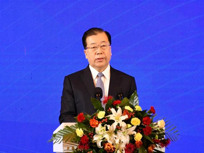 省委常委、统战部长张江汀致辞。