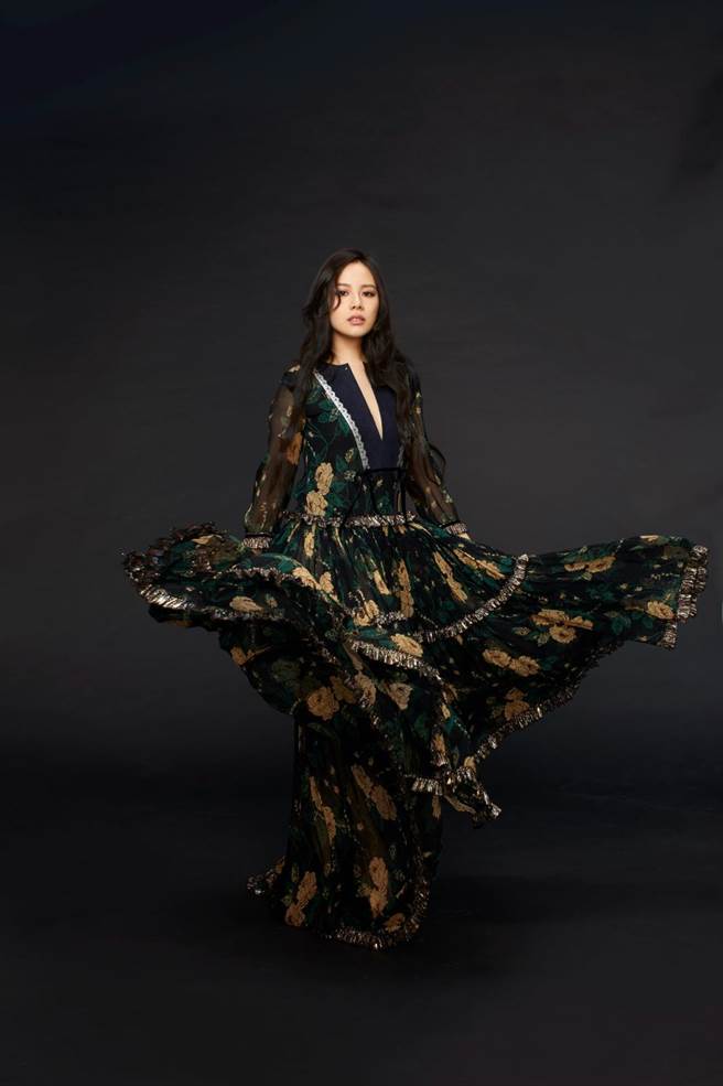 王詩安自認個性另類、不想當「機器女孩」。（賦音樂提供）