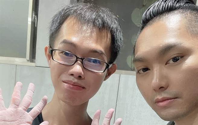 連千毅冷凍鄧佳華一周。（圖／FB@連千毅）