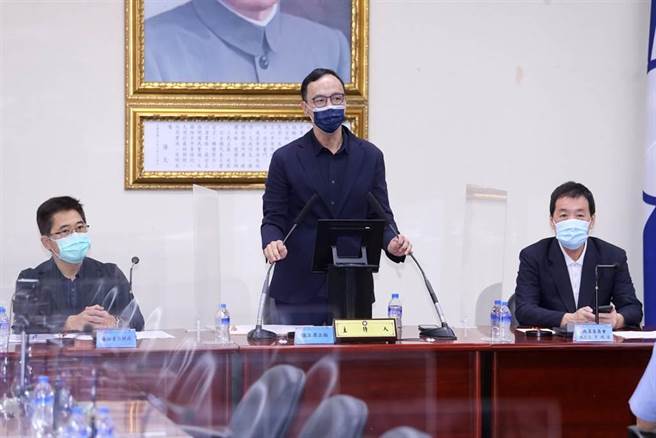 國民黨主席朱立倫（中）。（黃世麒攝）
