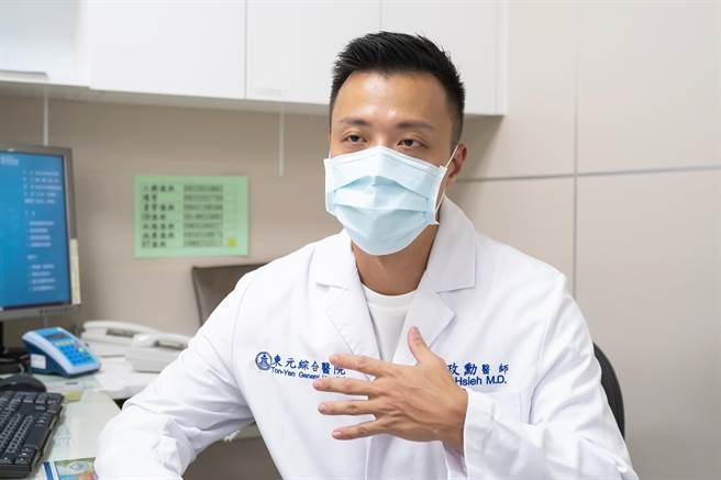 東元綜合醫院急診科醫師謝政勳表示，有機磷為台灣毒物諮詢中心諮詢第一名的農藥，廣泛應用於殺蟲劑中，中毒途徑除了口服外，若在噴灑農藥時不慎吸入，也會導致中毒。（東元綜合醫院提供）