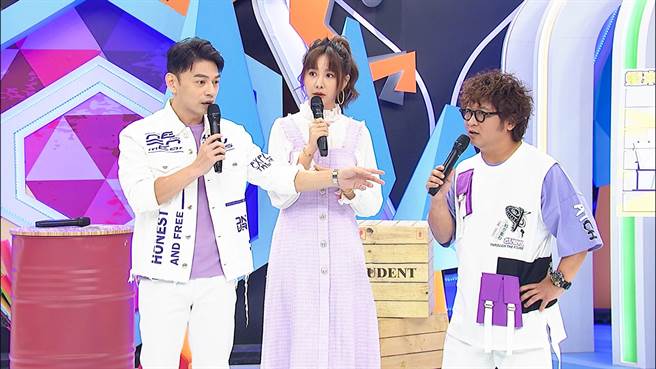 阿ken（左起）、安心亞以及納豆在《同學來了》中，分享職場上的眉角及過往經歷。（中天綜合台提供）