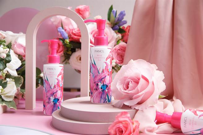FANCL MCO速净卸妆液繁花珍藏版。（图／品牌提供）