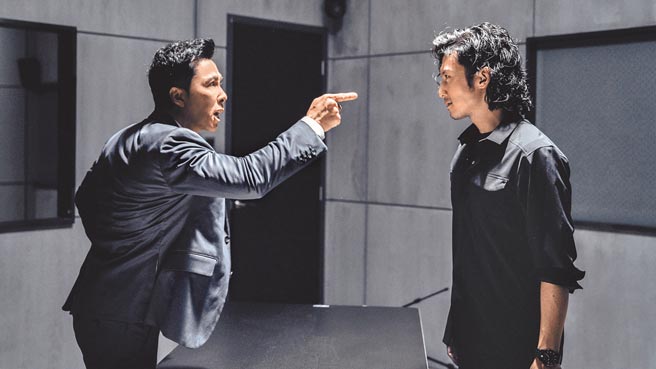 謝霆鋒（右）在《怒火》片中與甄子丹有精采對戲。（華映提供）