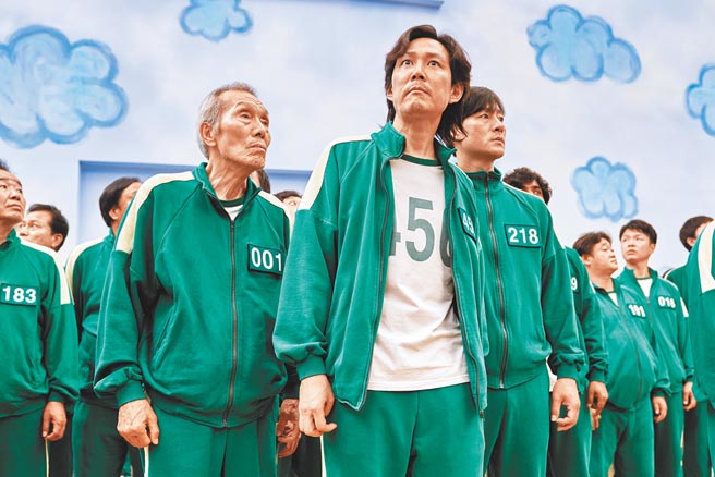 韓劇《魷魚遊戲》由李政宰、朴海秀等人演出。（Netflix提供）
