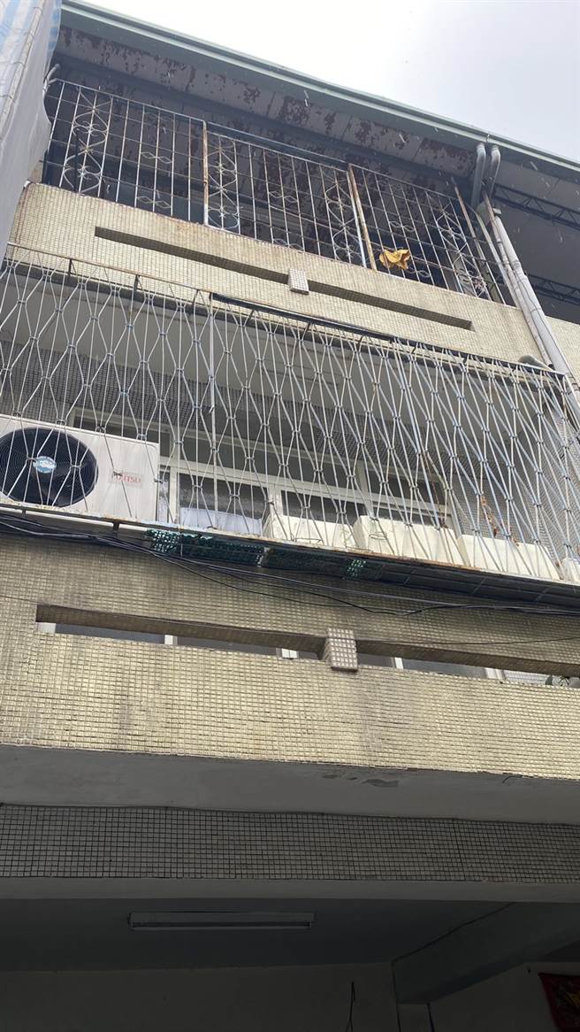 死者為13歲柯姓少年患有嚴重過動症，其父母多年前因故身亡後，由阿嬤獨自撫養。（王文吉攝）