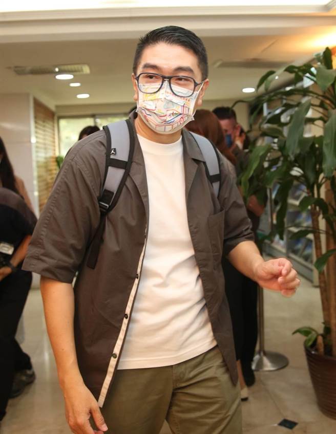 2022县市长选举开始布局，国民党籍的基隆市前立委谢国梁14日宣布，将投入参选下一届基隆市长。（陈君玮摄）