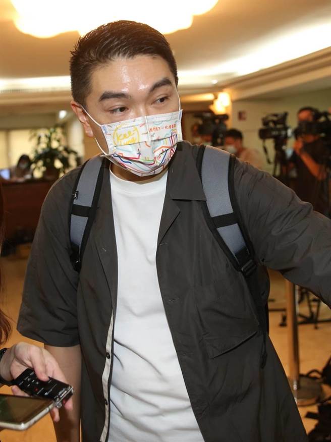 2022县市长选举开始布局，国民党籍的基隆市前立委谢国梁14日宣布，将投入参选下一届基隆市长。（陈君玮摄）