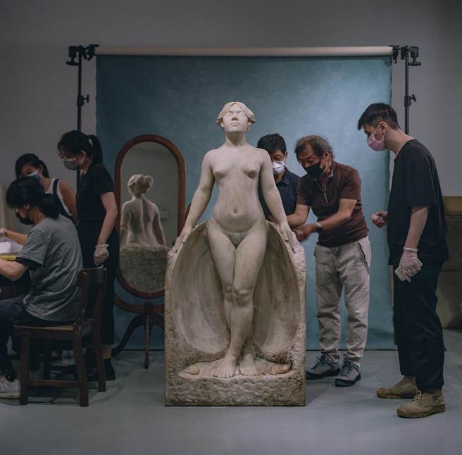 《甘露水》修復由森纯一主持。（黄邦铨、林君昵／北师美术馆提供）