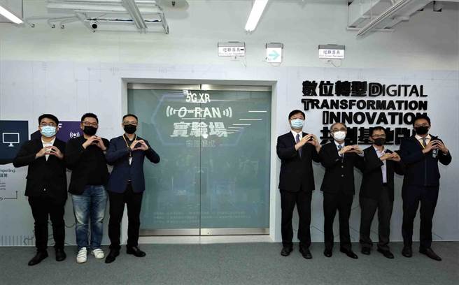 高雄亞灣首座5G XR O-RAN實驗場14日啟用，未來此5G專網研發平台也將免費提供企業與園區內廠商共同合作申請研發或測試運用。（高市經發局提供／柯宗緯高雄傳真）